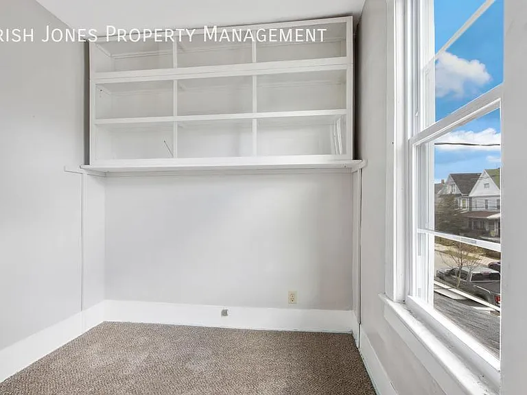 134 Peter St #UPPER — Photo 10