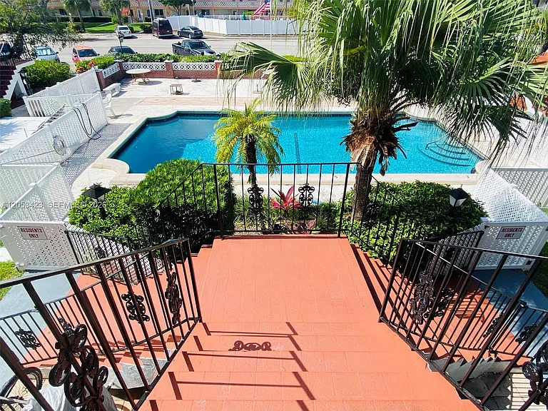1150 Atlantic Shores Blvd #501 — Photo 4