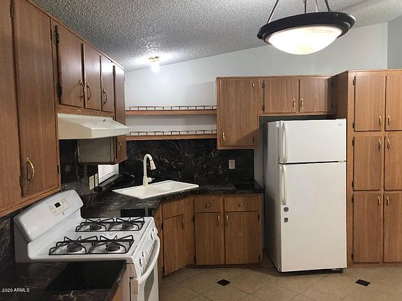 2nd image of 9429 S 11th Dr