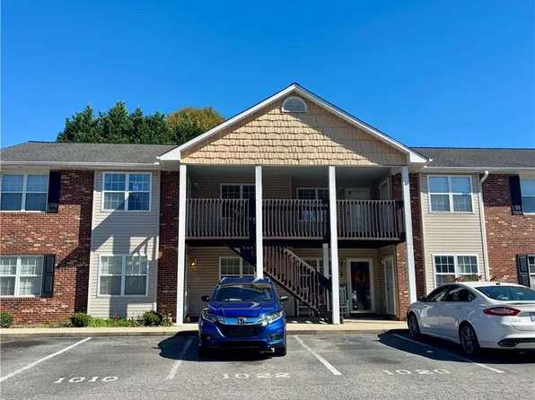 1020 Westbrook Ct, Archdale, NC 27263