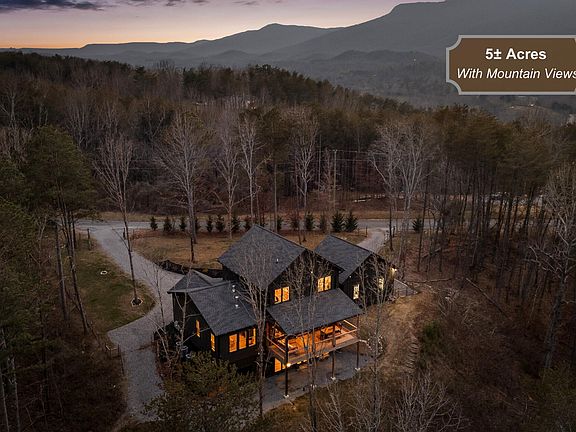 3rd image of 852 Old Grand Center Rd