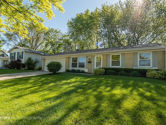 2nd image of 8199 Dartmouth Ln
