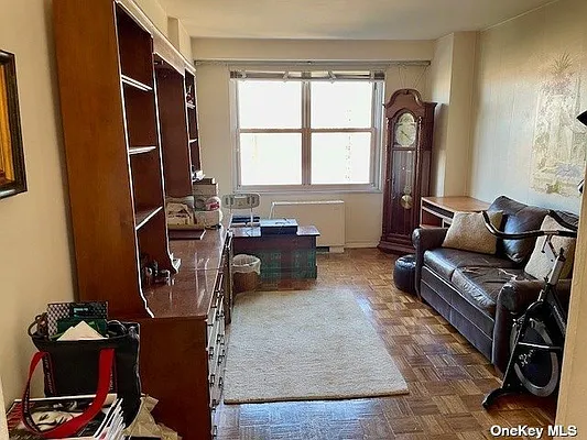 Sold by RE MAX Team | media 11