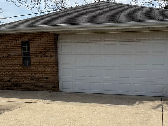 2nd image of 403 Morse Dr