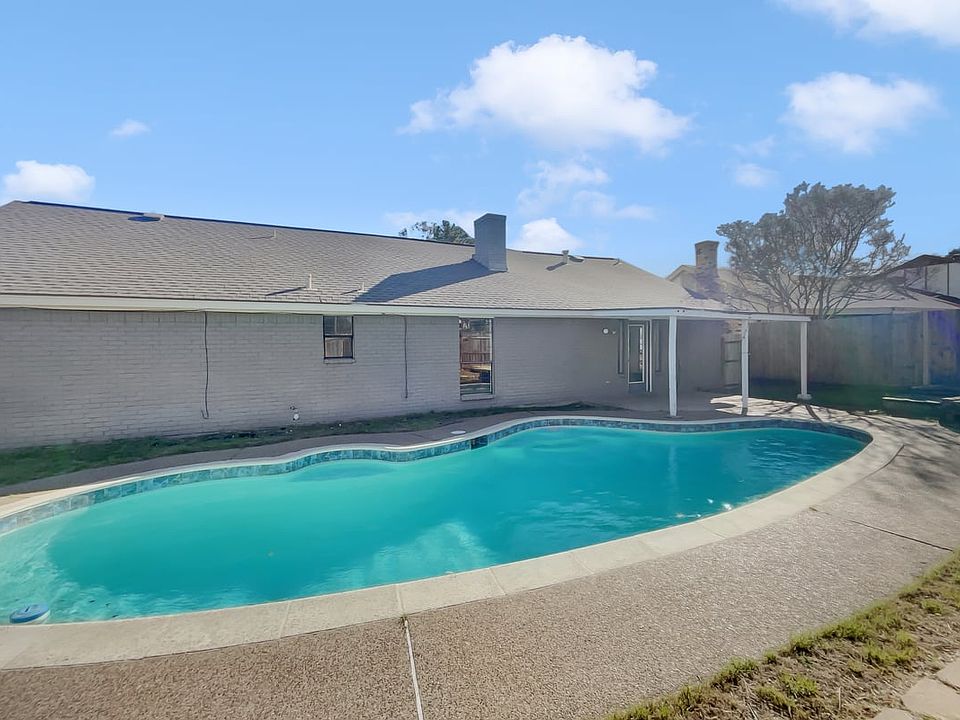 1st image of 3900 San Miguel Ct