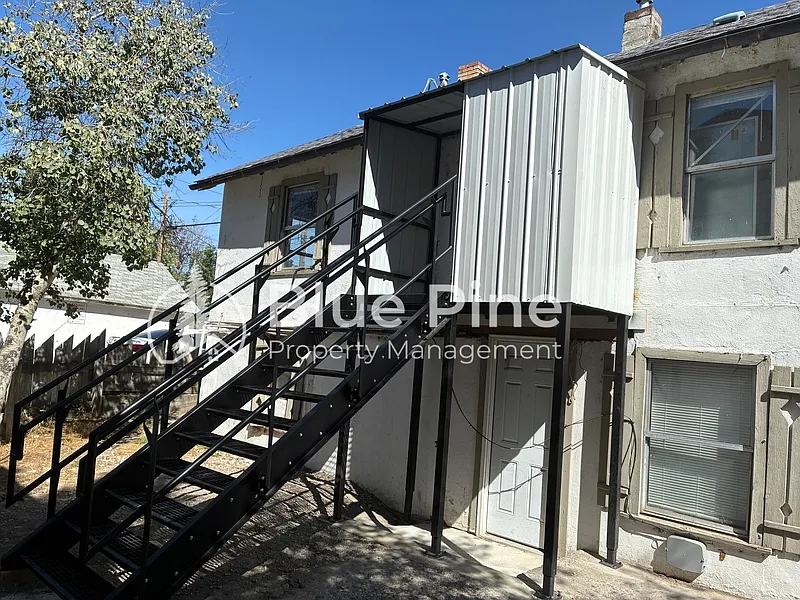 2 bed, 1.0 bath, 600 sqft, $700 — Photo 2