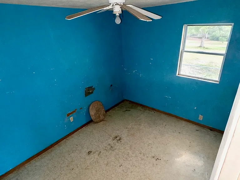407 Nugier St — Photo 22