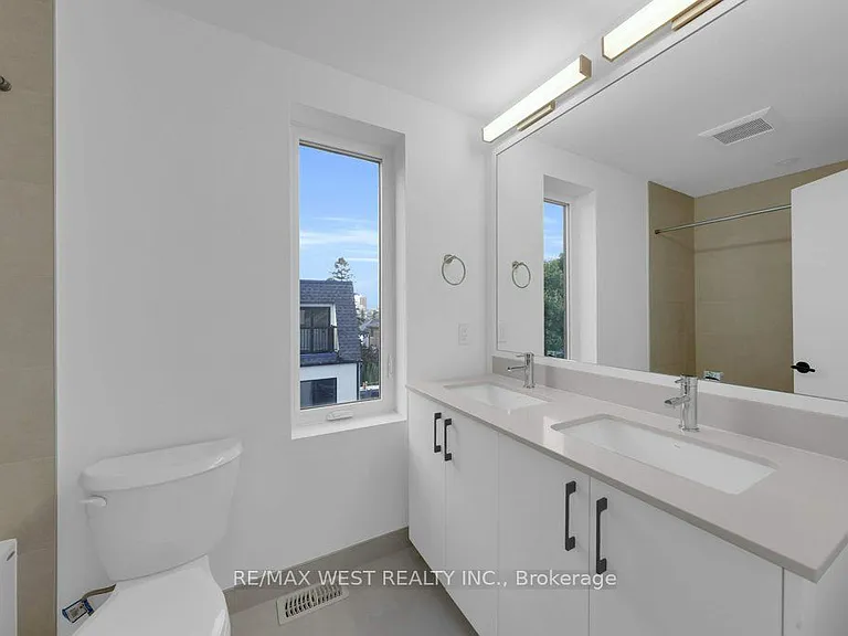 502 Atlas Ave #D — Photo 17