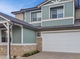 655 Manzanita Ln, Encinitas, CA 92024