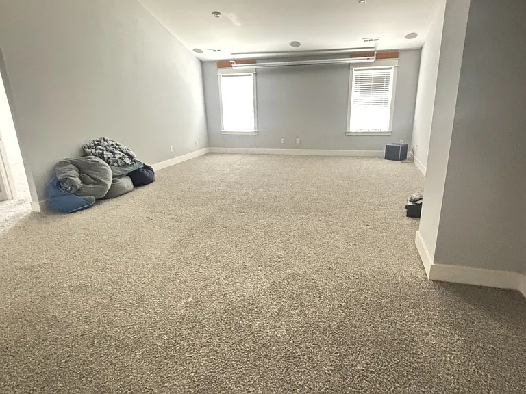 3038 Oxford Dr — Photo 15