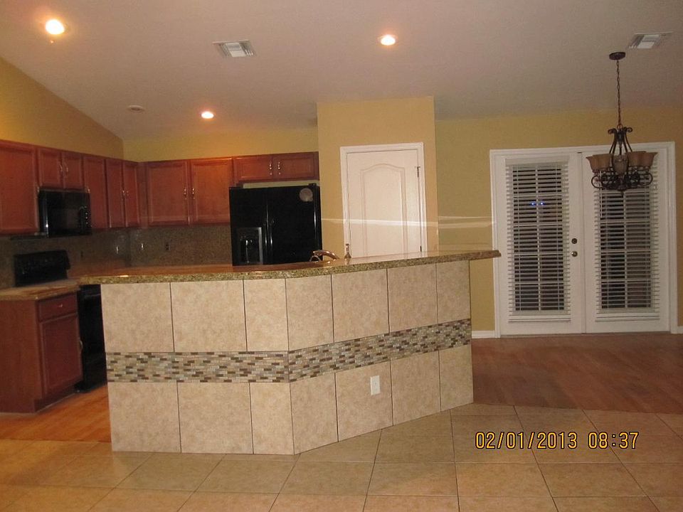 LARGE BAR GRANITE COUNTERTOPS