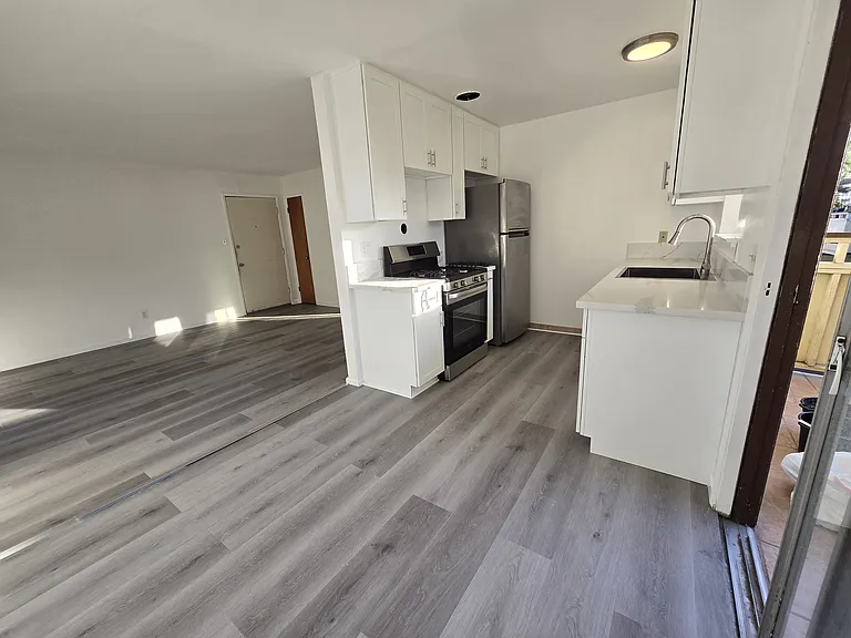 263 La Pala Dr #4 — Photo 4