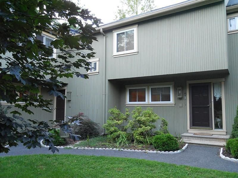 10 South Meadows