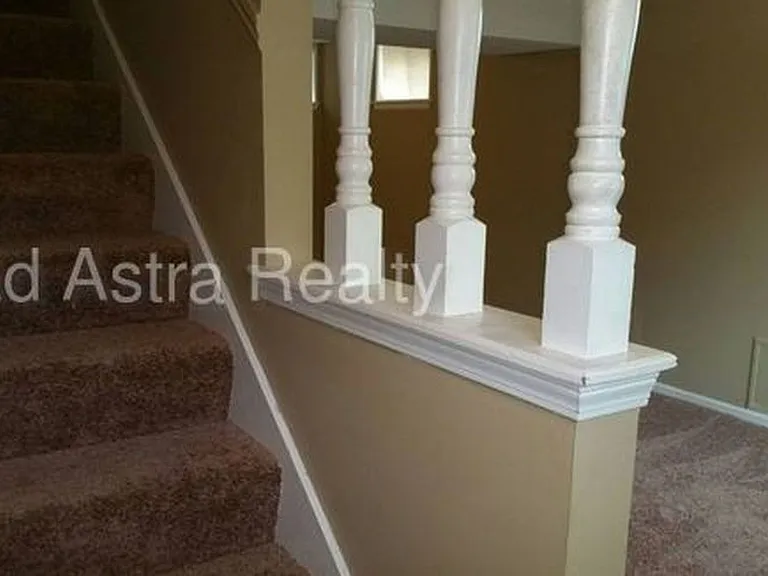 6136 Long Ave — Photo 6