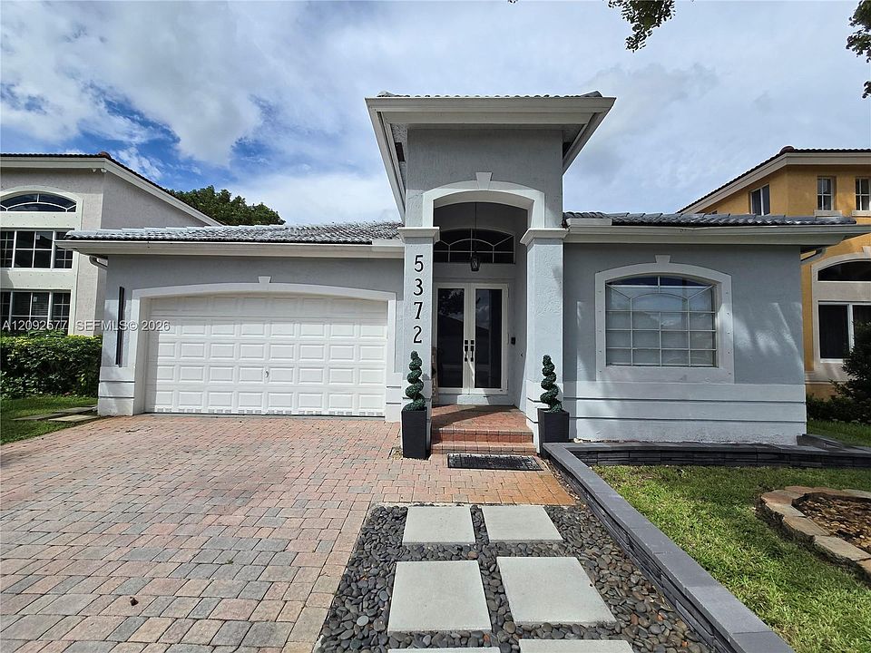 1st image of 5372 SW 131st Ter