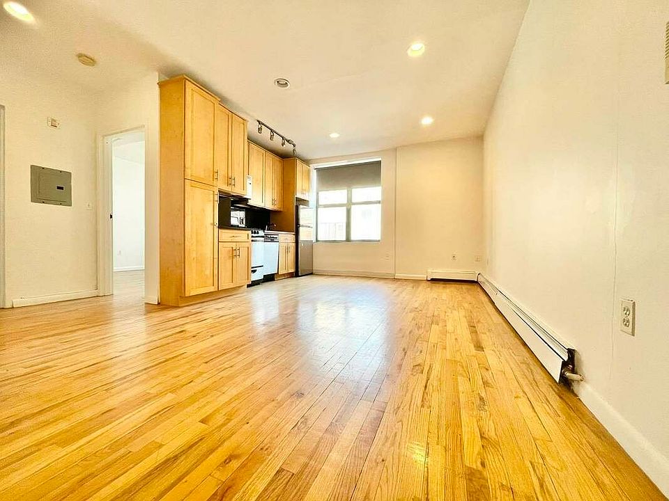 1st image of 333 E 108th St #3AA