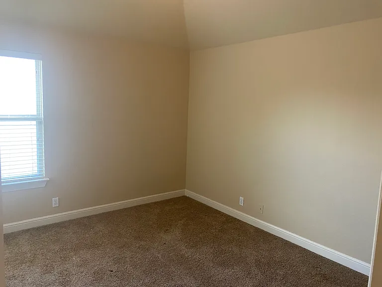 12234 Chambers Cv — Photo 38