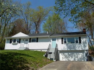 345 Edgefield Ave, Milford, CT 06460