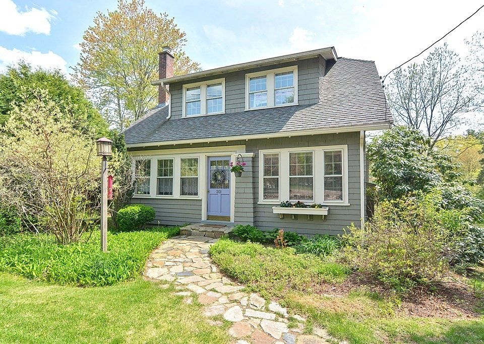 301 Village St, Medway, MA 02053 Zillow