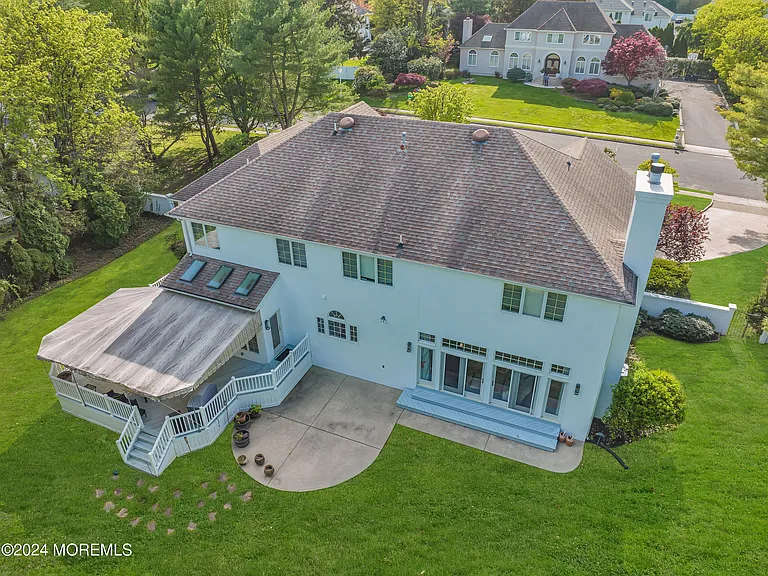 22 Meadow Ln — Photo 33