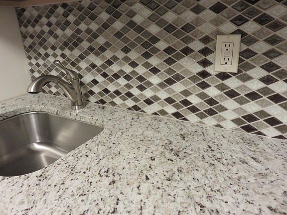 Counter & Back Splash