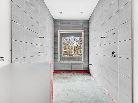 4th image of 4559 S Michigan Ave #4N