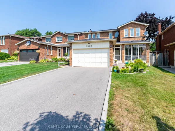 1634 Beaton Way, Pickering, ON L1X 1X8