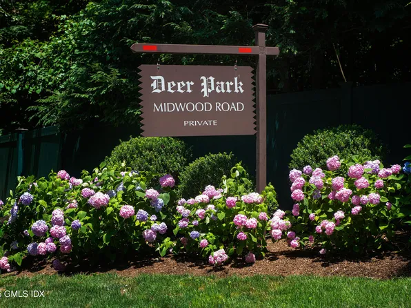 8 Woodside Rd, Greenwich, CT 06830