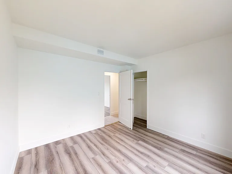 Parkmerced Apartments — Photo 157