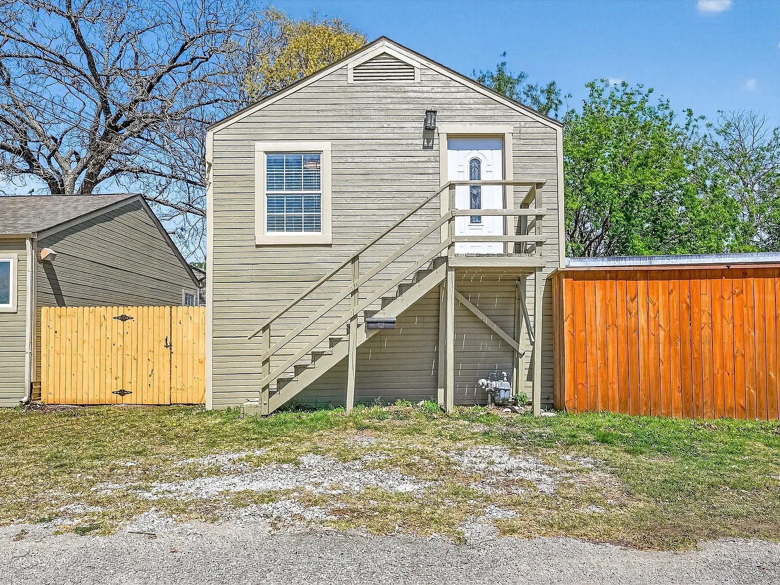 1 bed, 1.0 bath, 400 sqft, $1,200 — Photo 1