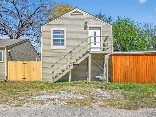 115 S Morris St #1/2, McKinney, TX 75069