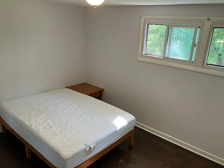 542 Warren Rd #4 — Photo 8