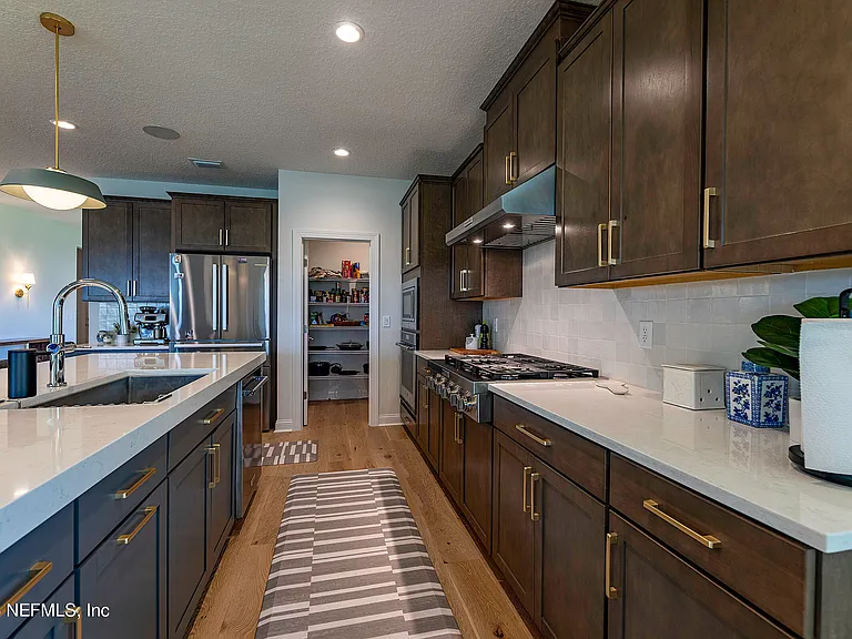 57 Waverly Way — Photo 22