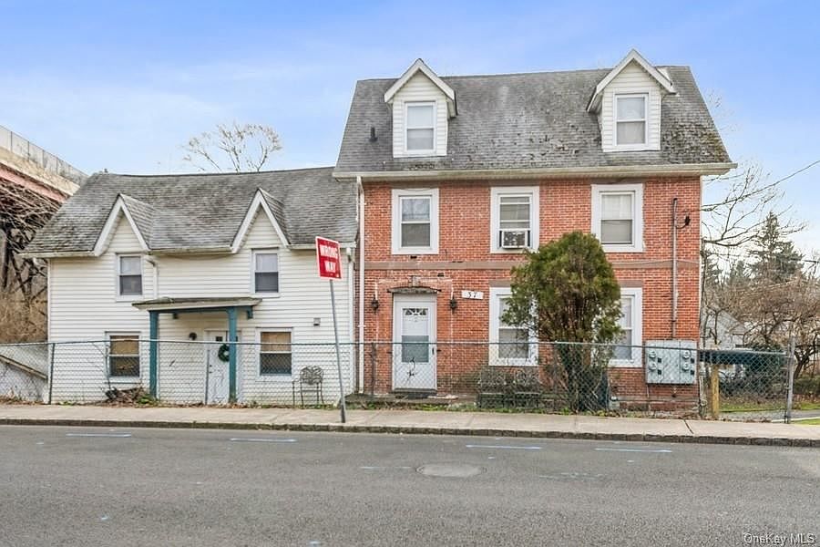 1st image of 37 Piermont Ave