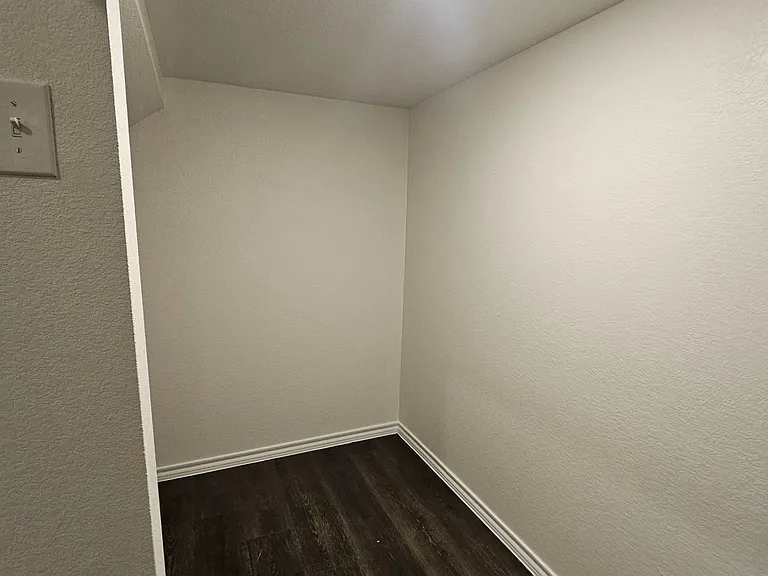 813 Fueller Dr — Photo 13