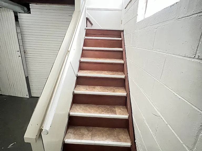 424 4th St #424 — Photo 37