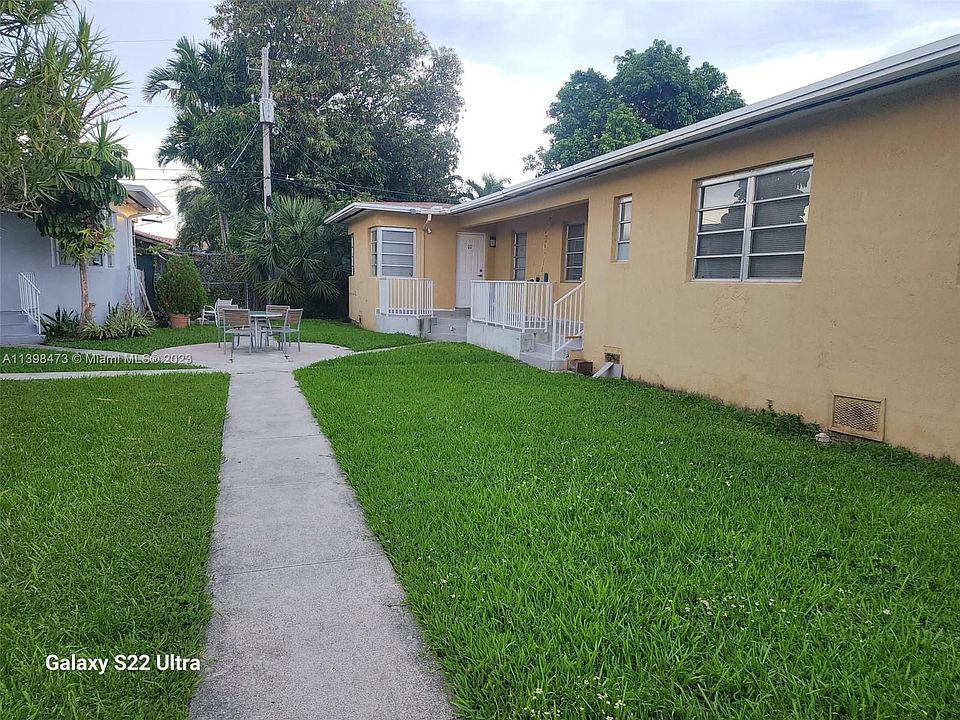 1st image of 2165 Bay Dr APT 20