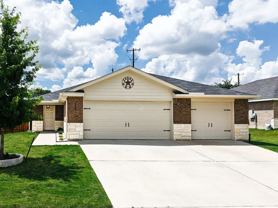1645 Dryden Ave