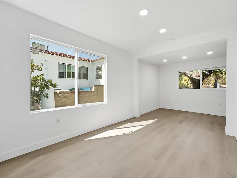 2844 State St — Photo 7