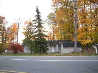 7511 Cairn Hwy, Elk Rapids, MI 49629