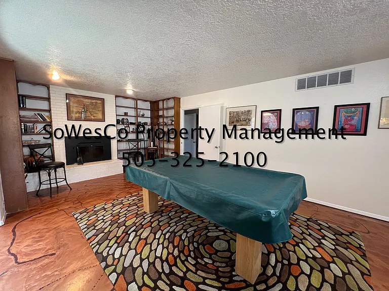 208 E 38th St — Photo 5