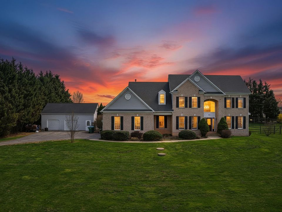 1st image of 337 Chestnut Hill Rd