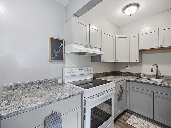 2nd image of 16 Arizona Ter APT 2