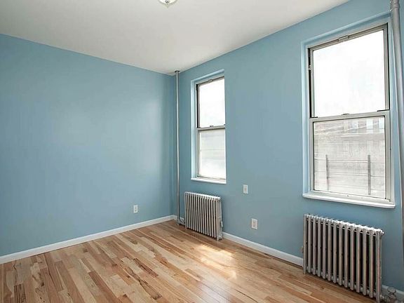 4th image of 354 McGuinness Blvd APT 2R