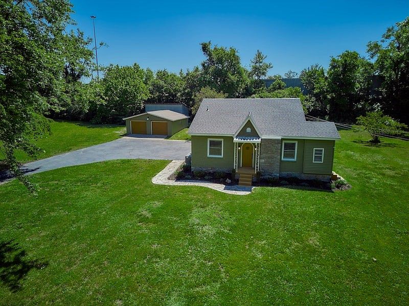 1st image of 113 Rhine Dr