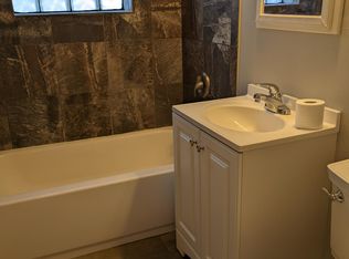 608 Kungs Way APT 1S, Joliet, IL 60435