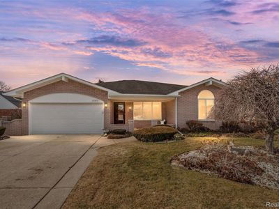 43303 Aspen Dr, Sterling Heights, MI, 48313