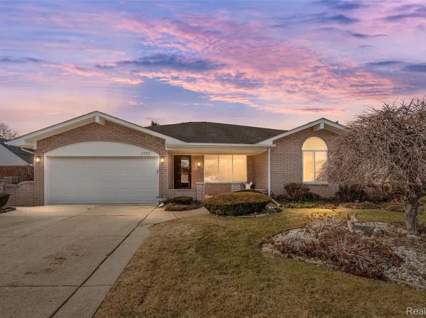 43303 Aspen Dr, Sterling Heights, MI 48313