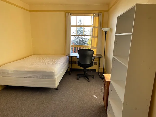 Bedroom - 1815 Highland Pl #24
