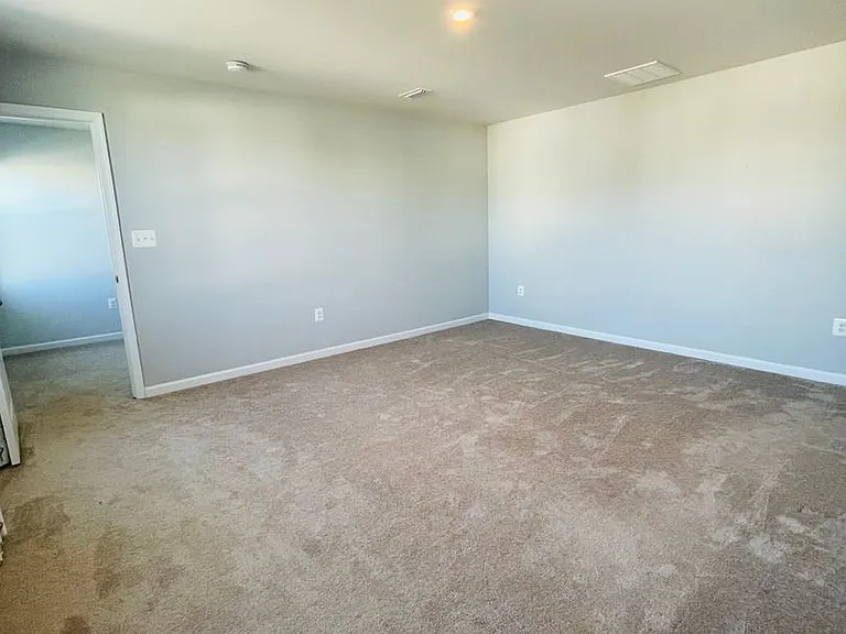 2065 Tailor Dr — Photo 12